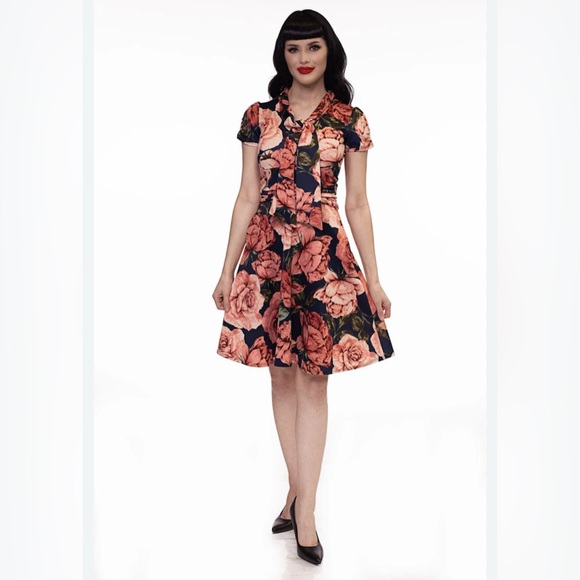 Retro Licious Dresses & Skirts - Women's Retro Licious Navy Pink Floral Dress 4X